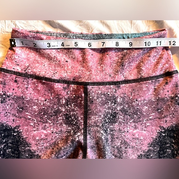 Evolution and Creation Multicolored Patterned Leggings Women’s Size Small - Picture 6 of 13